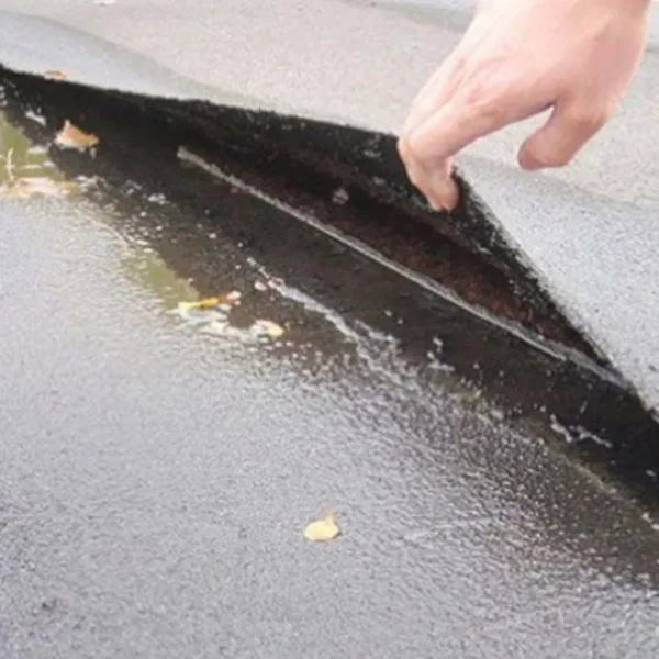 daklekkage-aan-plat-dak